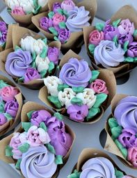 Custom Cakes & Personalized Cookies with Violet Cake Company image 6