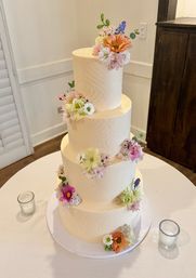 Custom Cakes & Personalized Cookies with Violet Cake Company image 1