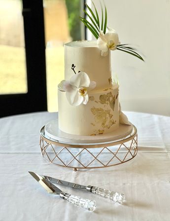 Custom Cakes & Personalized Cookies with Violet Cake Company image 2