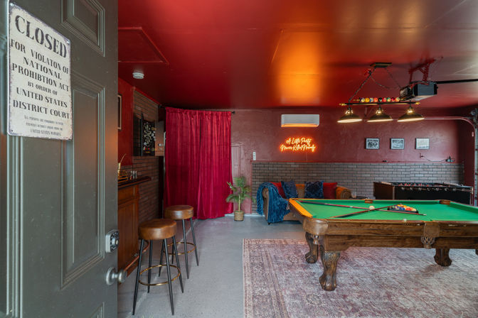 Gatsby Getaway image 1