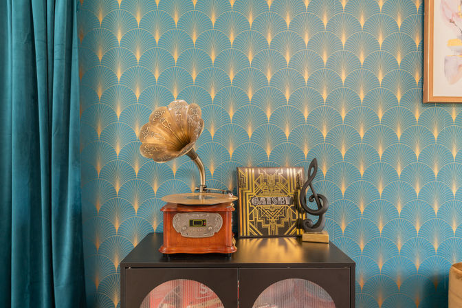 Gatsby Getaway image 8