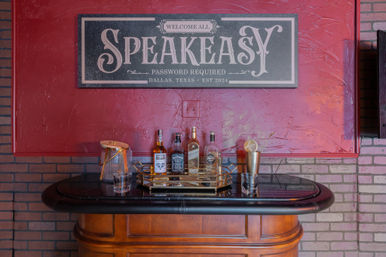Gatsby Getaway image 2