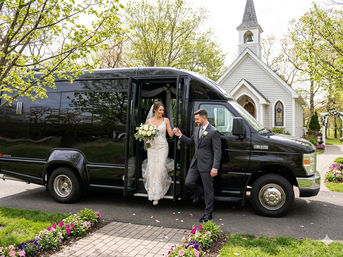 Nashville Luxury Wedding Transportation image