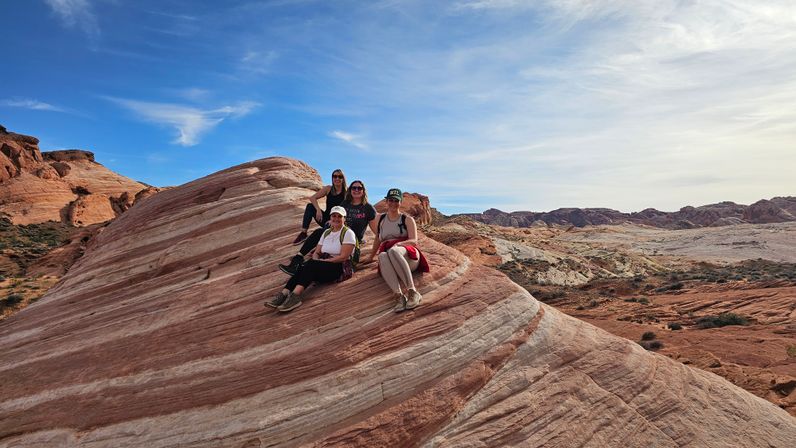 Valley of Fire Desert Hiking Escape image 5