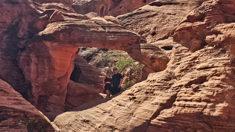Valley of Fire Desert Hiking Escape image 9