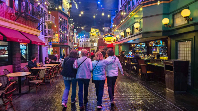 Las Vegas Strip and Downtown Instagram Tour image 18