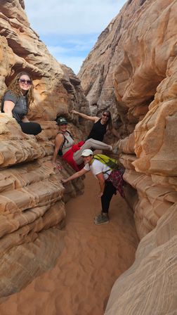 Valley of Fire Desert Hiking Escape image 17