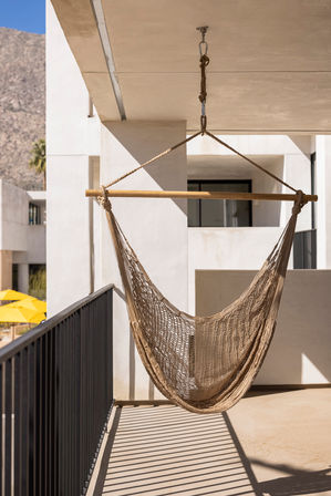Drift Palm Springs: 1-4 Bedroom Suites + Resort Style Amenities image 12