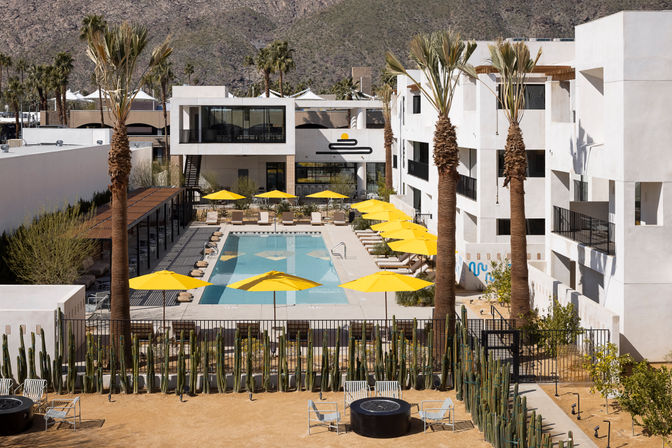 Drift Palm Springs: 1-4 Bedroom Suites + Resort Style Amenities image 19