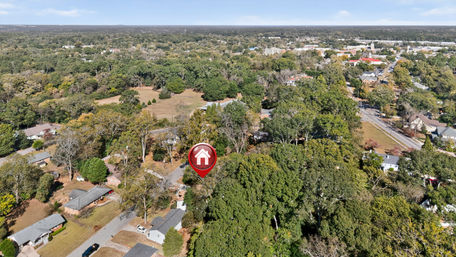 Vervain Villa Stay in the "Hollywood of the South" Among Vampire Diaries Props image 25