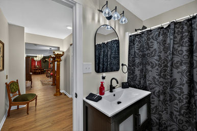 Vervain Villa Stay in the "Hollywood of the South" Among Vampire Diaries Props image 17