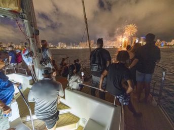 Friday Night Fireworks Cruise from Waikiki Beach image 6