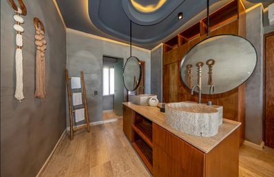 Oceanfront 3BR Luxury Condo w/ Private Beach image 33