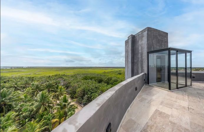 Oceanfront 3BR Luxury Condo w/ Private Beach image 12
