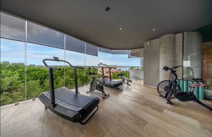 Oceanfront 3BR Luxury Condo w/ Private Beach image 16