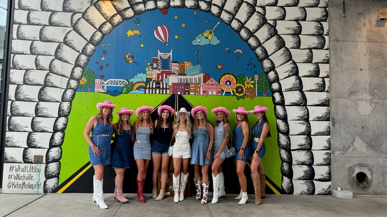 Murals & Mimosas: Music City's Best Mural Tour on Wheels image 12