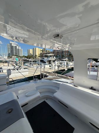 Mariah Catamaran: Miami Beach’s Party-Perfect Sail image 36