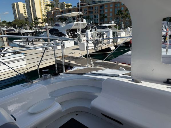 Mariah Catamaran: Miami Beach’s Party-Perfect Sail image 37