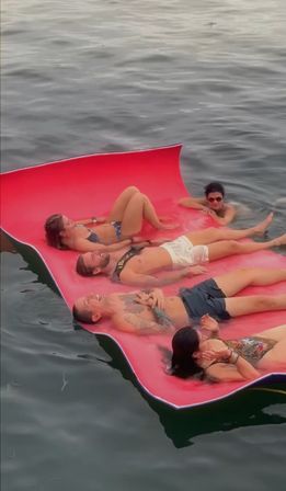 Mariah Catamaran: Miami Beach’s Party-Perfect Sail image 9