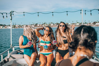 Hot Tub Cruisin': 8-Person Party Boat Rental with Hot Tub On Board image 4