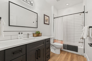 Garden City Retreat-Large group accommodation near downtown Boise image 35