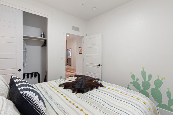 Garden City Retreat-Large group accommodation near downtown Boise image 55