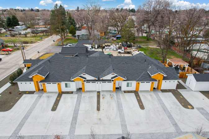 Garden City Retreat-Large group accommodation near downtown Boise image 1