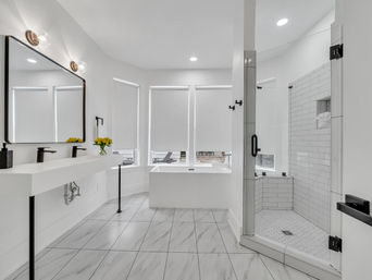 Sea-N-Double - Walk to Beach, Private Pool, Outdoor Kitchen, Carriage House image 9