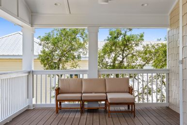 Sunfish Royale - Private Beach, Billiards, Spa, Pickleball & Putt-Putt Golf image 14