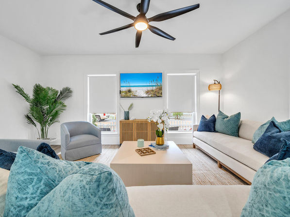 Sea-N-Double - Walk to Beach, Private Pool, Outdoor Kitchen, Carriage House image 20