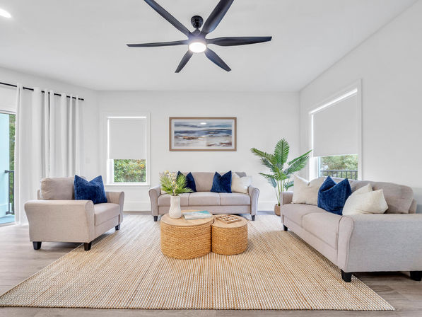 Sea-N-Double - Walk to Beach, Private Pool, Outdoor Kitchen, Carriage House image 16