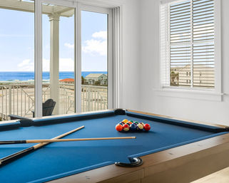 Tango Waves - Billiards, Private Beach, Elevator, and Spa image 3