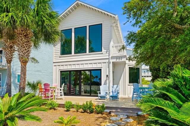 Crystal Oasis - EV Charger, Pool, Beach Chair Setup, and Steps From Beach image 4