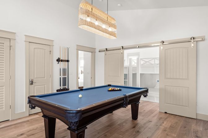 Sunfish Royale - Private Beach, Billiards, Spa, Pickleball & Putt-Putt Golf image 4