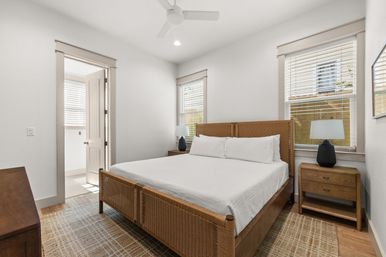 Sunfish Royale - Private Beach, Billiards, Spa, Pickleball & Putt-Putt Golf image 8