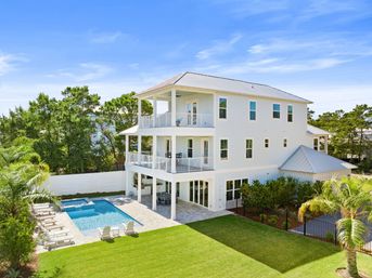Hilltop Haven - Large Yard, Pool, Spa & Golf Cart image 1