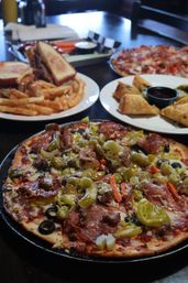 Joe Willy's on Broadway image 8