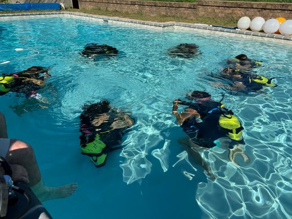 Private Underwater Adventure Experience image 5
