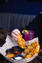 Kirkwood: Sports Bar with a Massive Beer Garden image 14