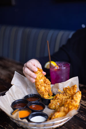 Kirkwood: Sports Bar with a Massive Beer Garden image 14