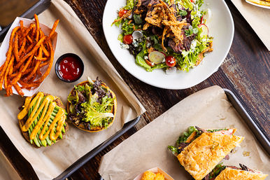 Kirkwood: Sports Bar with a Massive Beer Garden image 11