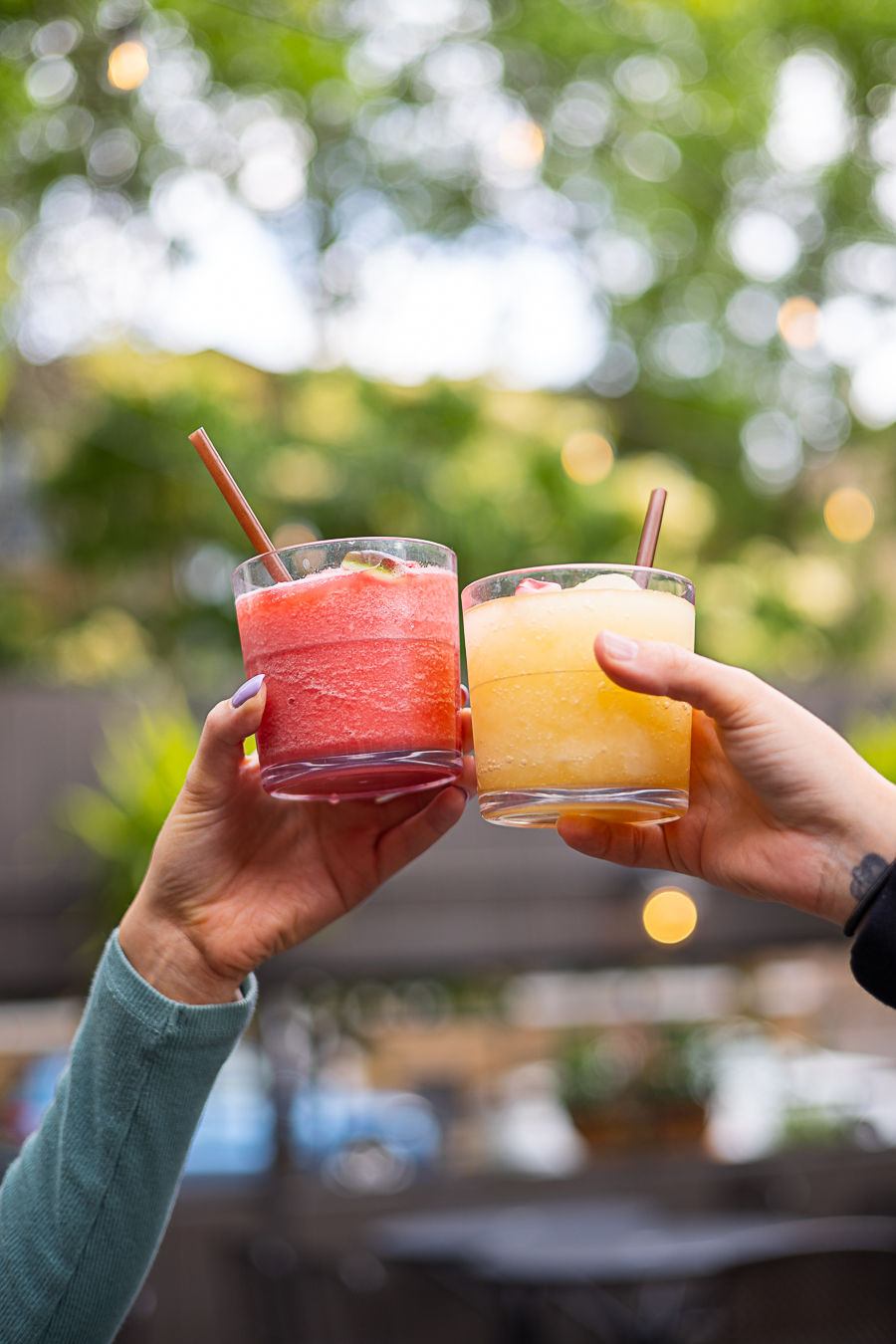 Kirkwood: Sports Bar with a Massive Beer Garden image 2