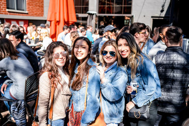 Kirkwood: Sports Bar with a Massive Beer Garden image 1