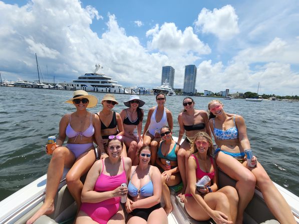 Boating Experience Palm Beach: Private Boat Tours, Sandbar Picnics + More image 4