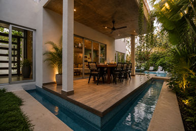 Highly Rated Bachelorette Villa image 10