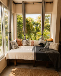Highly Rated Bachelorette Villa image 27