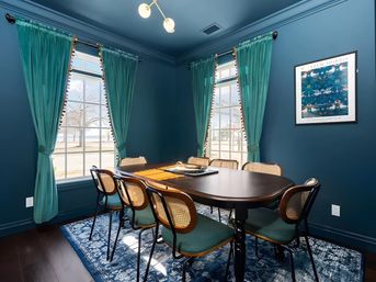 Urban Stay By The Bay: Downtown Pet-Friendly Home image 8