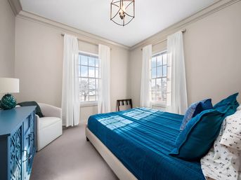 Urban Stay By The Bay: Downtown Pet-Friendly Home image 9