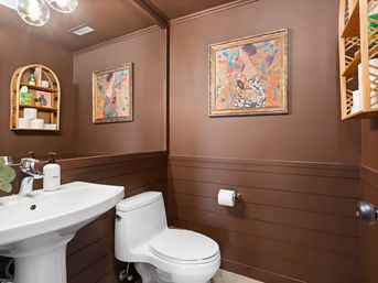Urban Stay By The Bay: Downtown Pet-Friendly Home image 17