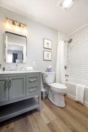 Downtown Newly Remodeled Apartment, AC, Beach image 10